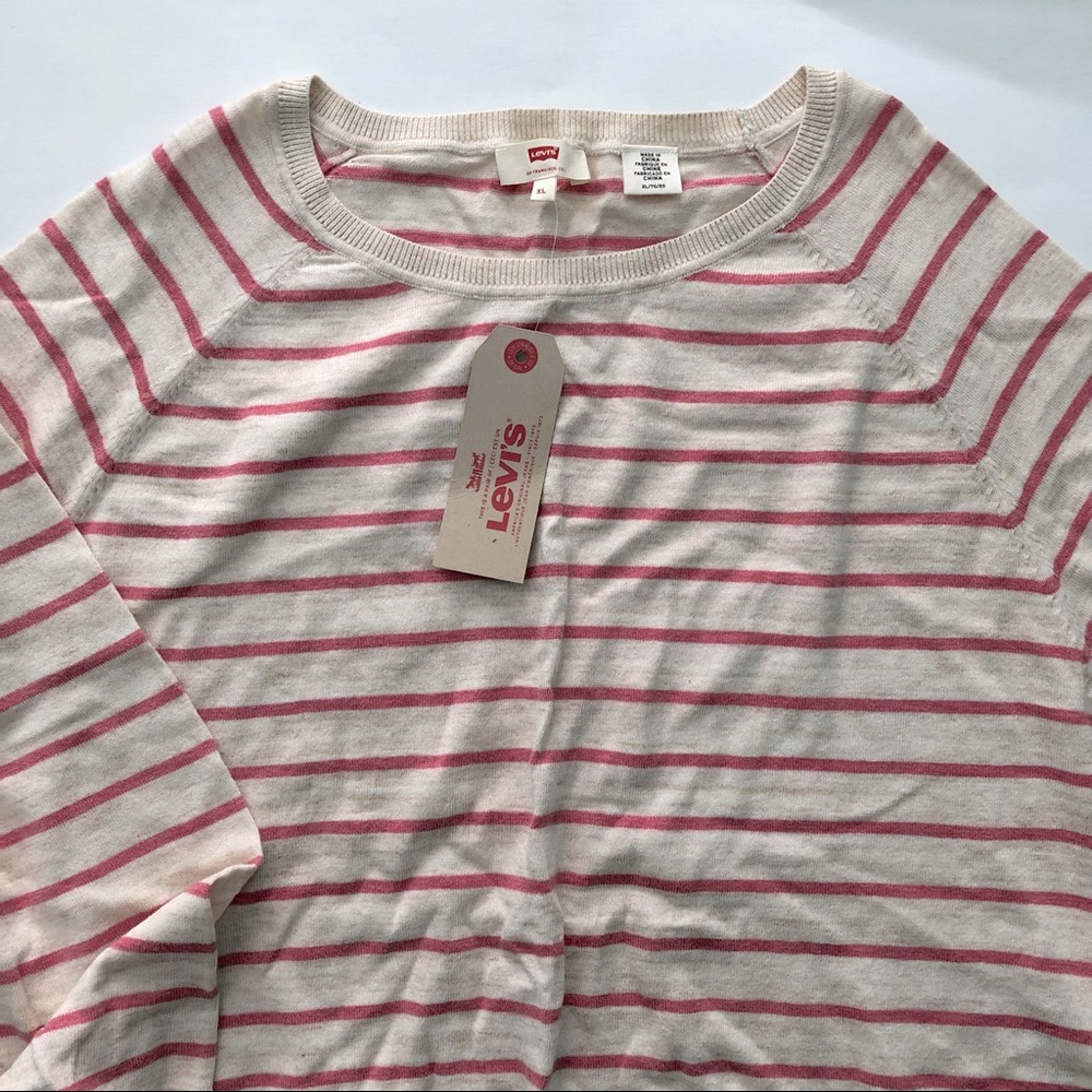 LEVI’S Cream and Pink Stripe Light Knit Long Sleeve Sweatshirt Size L